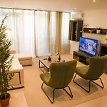 Dona Mecia Funchal (Madeira)